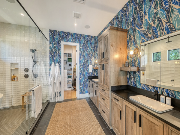 Bayfront Luxury Vacation Rental in Holmes Beach with Private Dock, Pool & Spa